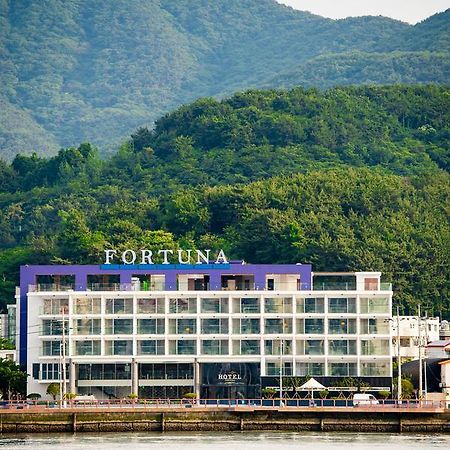 Fortuna Hotel Tchongjong Exteriér fotografie